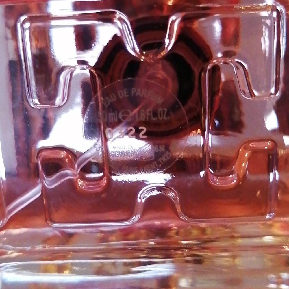 Escada Especially Eau de Parfum 50ml - Picture 5 of 5